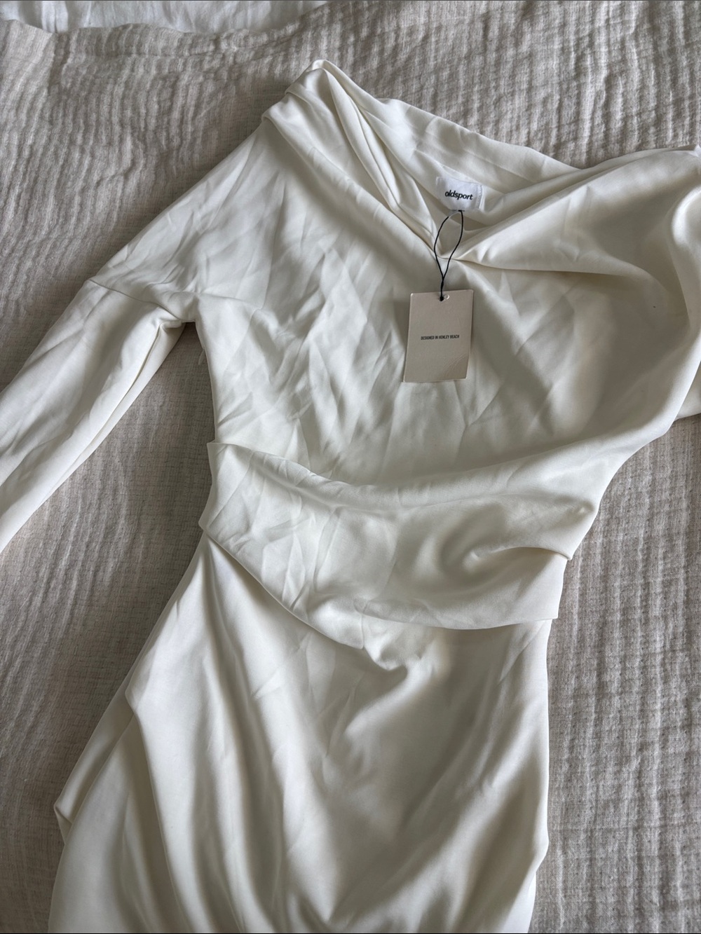 OldSport Women's White Mini Dress - Elegant Long-Sleeve - Picture 3 of 4